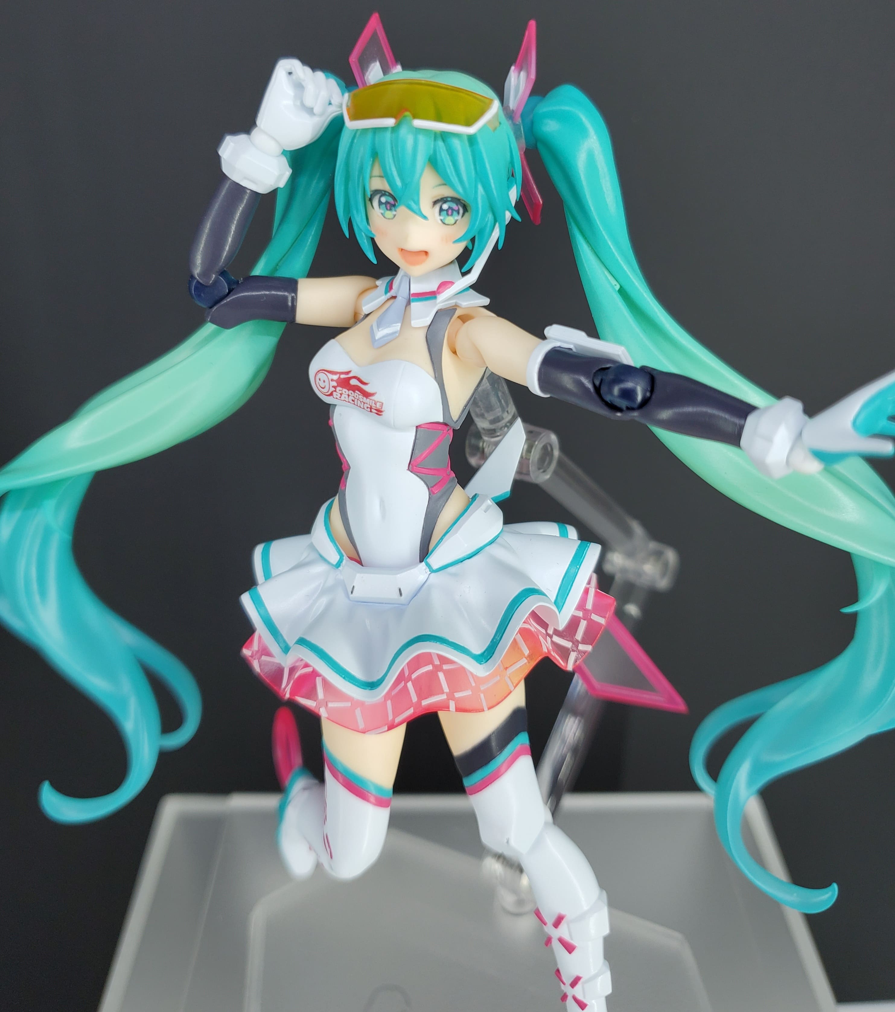 figma「初音ミク GTプロジェクト レーシングミク 2021ver.」可動