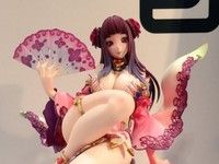 【三国志大戦トレーディングカードゲーム】「何太后」フィギュア Amazon予約開始の画像