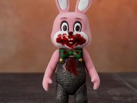 【サイレントヒル3】「ロビー・ザ・ラビット ミニ」フィギュア 各種予約開始の画像