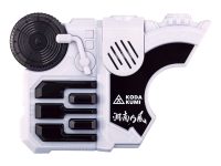 【CD】「仮面ライダーギーツ 主題歌「Trust・Last」(玩具付)」発売決定、「DXビートレイズバックル」同梱の画像