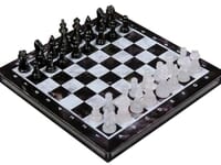 【可動フィギュア用に】フィギュアの遊び「チェス」プラモデル 予約開始の画像