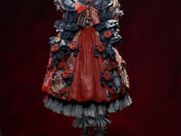 【夜汽車×アパレルブランドRoyalPrincessAliceコラボ】MAGI ARTS「赤の女王とPrincess Alice 」未塗装ガレージキット限定予約開始【完成品フィギュアの販売予定もあり】の画像