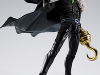 【ワンピース】S.H.フィギュアーツ「サー・クロコダイル -マリンフォード頂上決戦-」可動フィギュア【4月3日予約開始】の画像