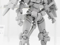 【フルメタル・パニック！】KADOKAWA「 ブレイズ・レイヴン」「レイヴン一号機・改」プラモデル【参考出品】の画像