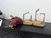 【ゾイド】リアライズモデル「グスタフ ムンベイ仕様」「ライトニングサイクス アーバイン仕様」プラモデル【試作公開】の画像