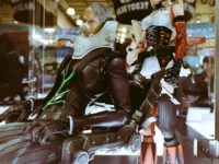 【プレイアーツ改】野村哲也氏デザイン「ジョーカー」「ハーレイ・クイン」発売決定（変形ギミックあり）の画像