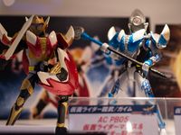 【仮面ライダー鎧武】アームズチェンジ「仮面ライダーマルス＆仮面ライダー冠セット」7月18日プレバン受注開始の画像