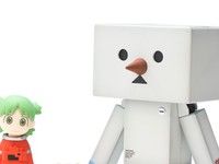 【よつばと！】千値練「マシーネンダンボー スノーマン（よつばせっと）」「マシーネンダンボー サフス ラブ」予約開始の画像