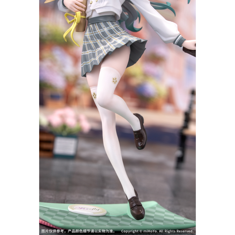 《崩壞:星穹鐵道》流螢「春之贈禮 Ver.」模型亮相,Myethos 打造水手服校園美少女姿態