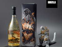 【ゴジラ】「純米酒 バーニングゴジラ 金箔入り （フィギュア付きDX版）」発売決定の画像